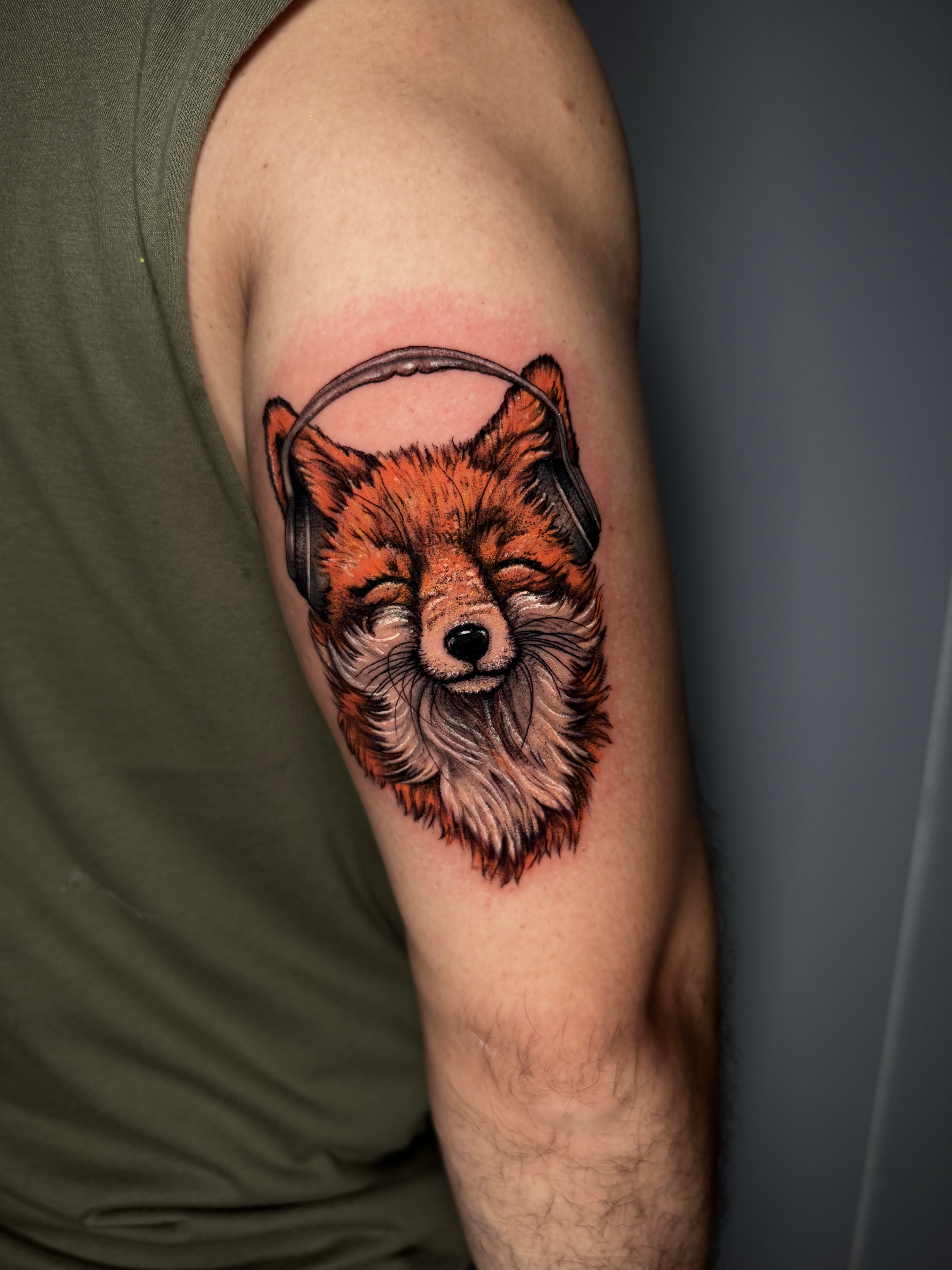 Illustrative upper arm