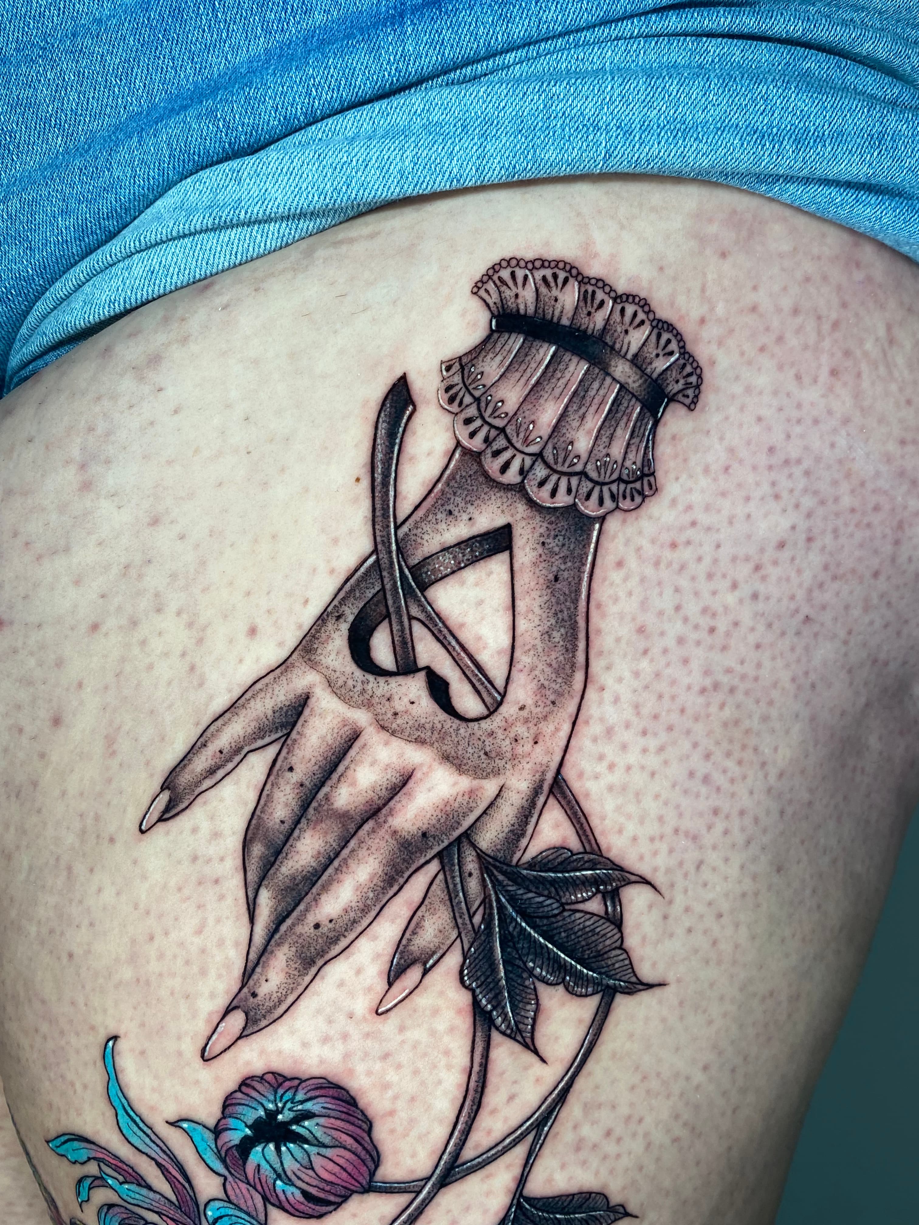 Color thigh neo trad