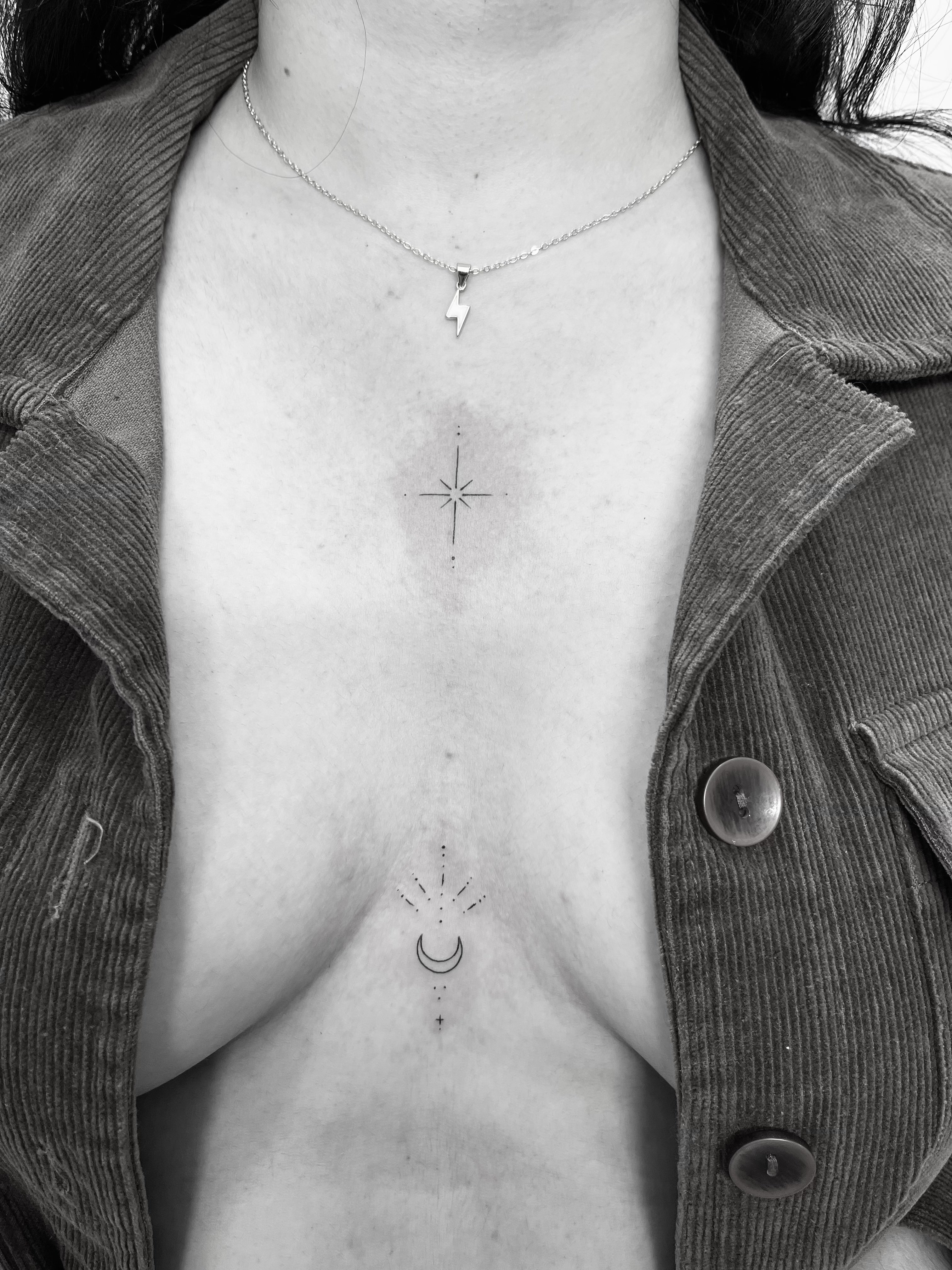 Sternum celestial fine-line