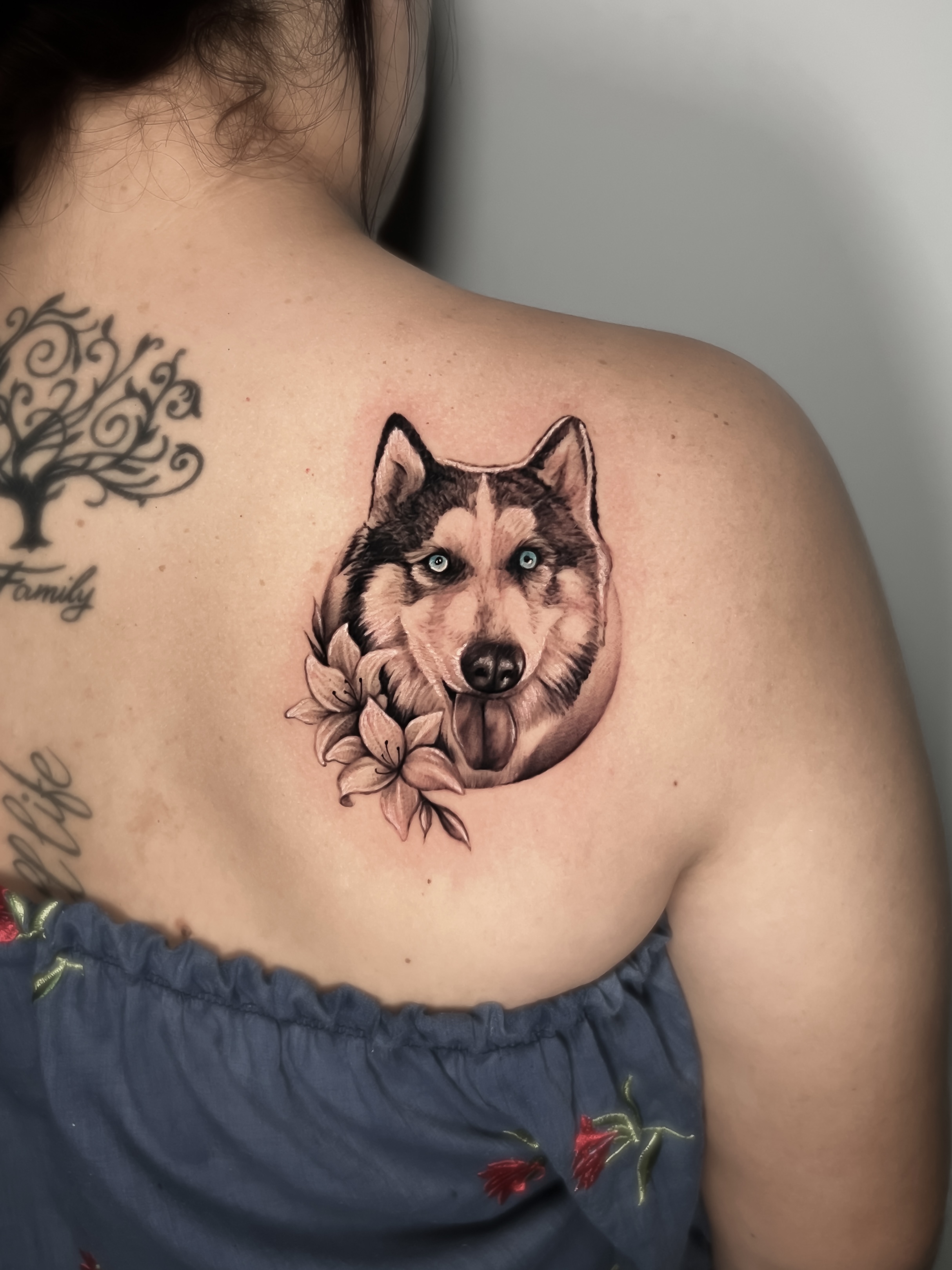 Woman upper back husky