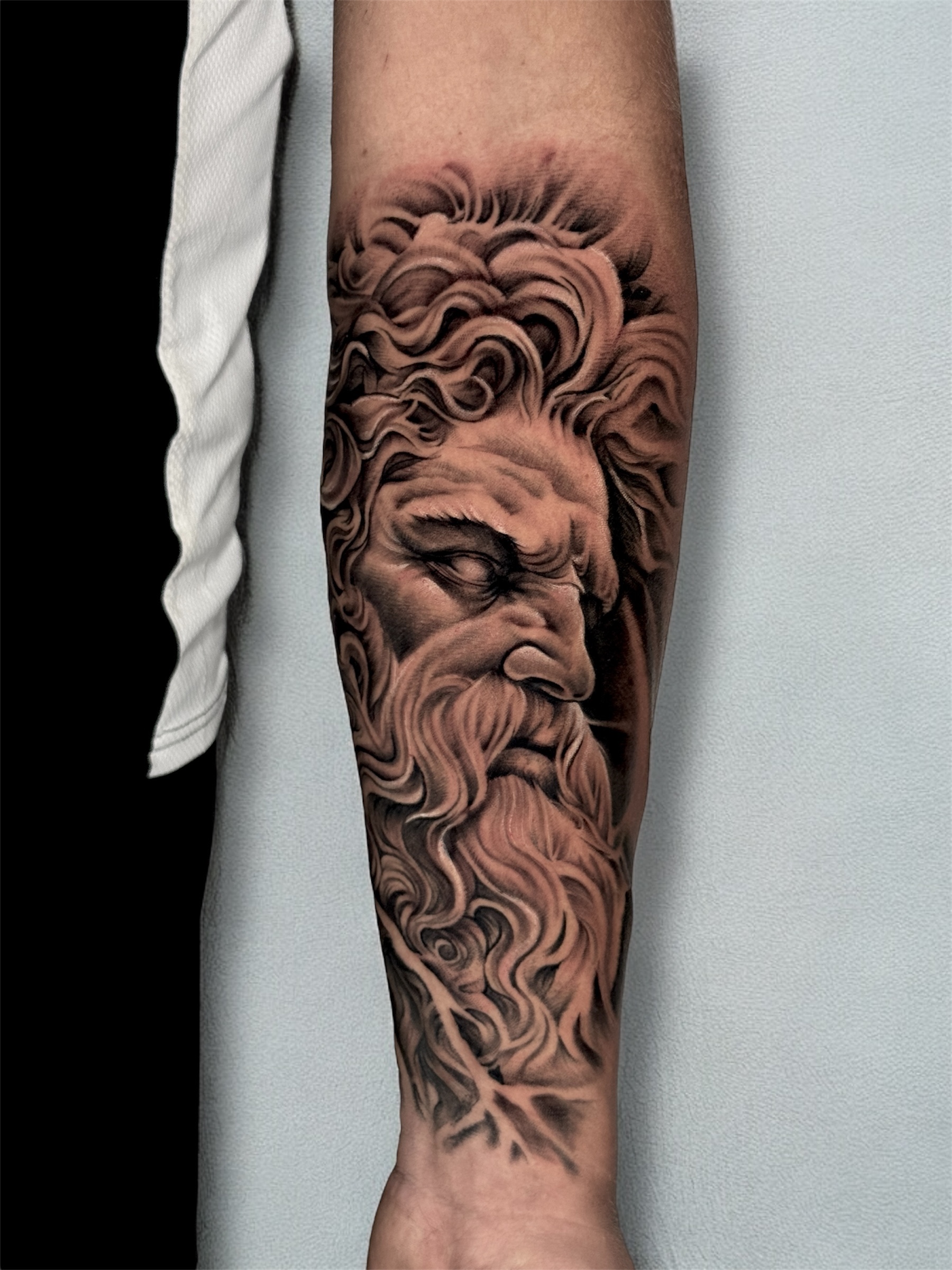Retrato realismo black grey Legassy Cali